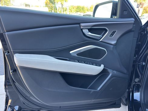 New 2026 Acura RDX SH-AWD image 7