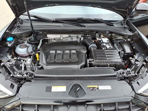 Certified 2025 Audi Q3 2.0T Premium w/ Convenience Package image 9