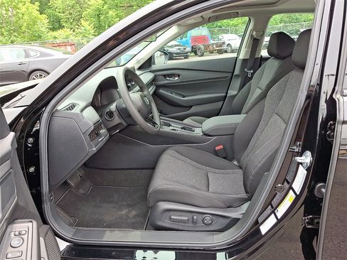 New 2025 Honda Accord SE image 6
