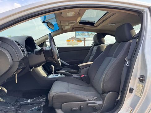 Used 2008 Nissan Altima 3.5 SE FWD image 15