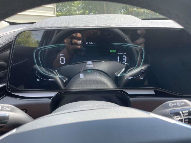 New 2026 Kia Niro EX FWD image 23