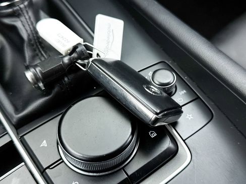 Used 2023 MAZDA MAZDA3 s image 37