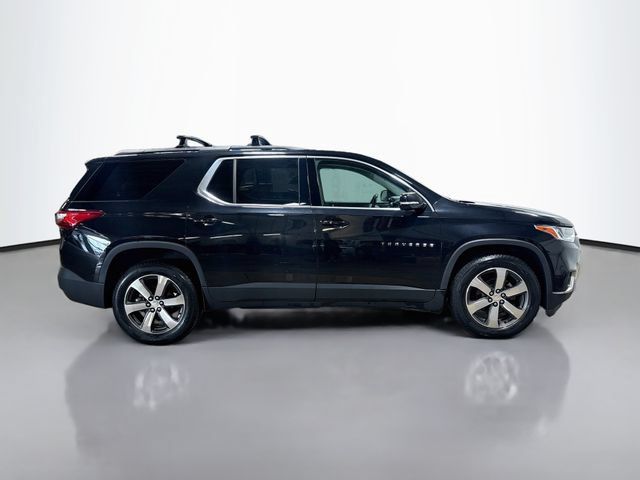 Used 2019 Chevrolet Traverse LT w/ LT Premium Package AWD/4WD image 5