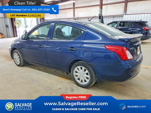 Used 2014 Nissan Versa S Plus FWD image 3