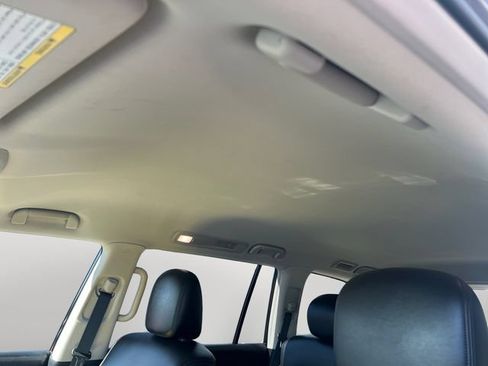 Used 2024 Nissan Armada SV AWD/4WD image 12