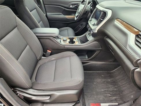 Used 2023 GMC Acadia SLE w/ Driver Convenience Package image 14