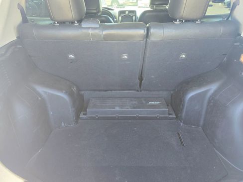 Used 2016 Nissan Leaf SL w/ Premium Package FWD image 14