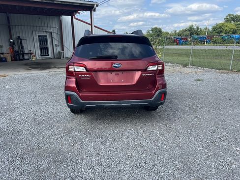 Used 2019 Subaru Outback 2.5i Premium AWD/4WD image 5