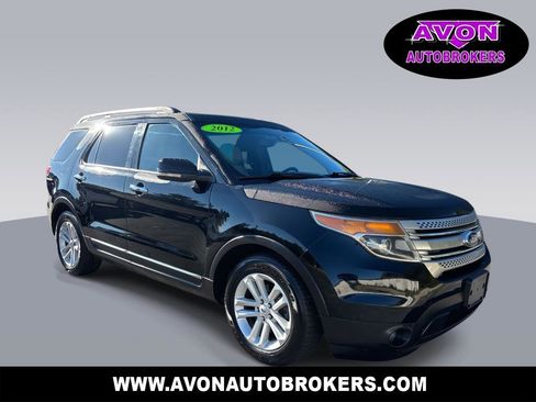 Used 2012 Ford Explorer XLT image 1