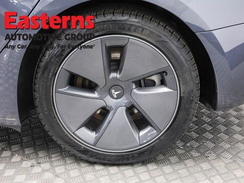 Used 2023 Tesla Model 3 Standard Range image 29