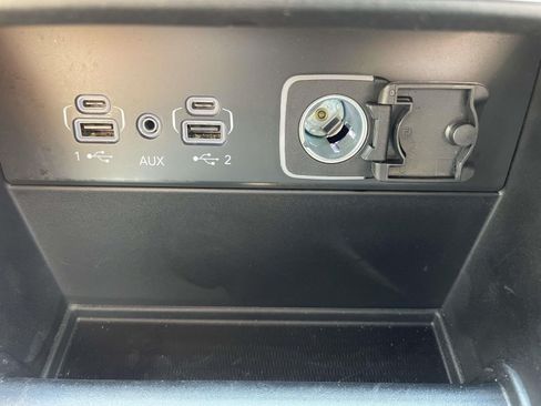 Used 2023 Jeep Grand Cherokee Limited RWD image 29