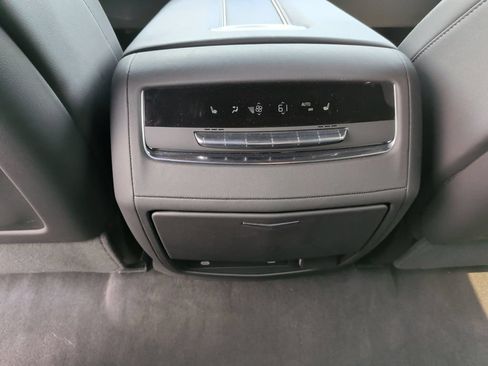 Used 2023 Cadillac Escalade Premium Luxury w/ Performance Package AWD/4WD image 19