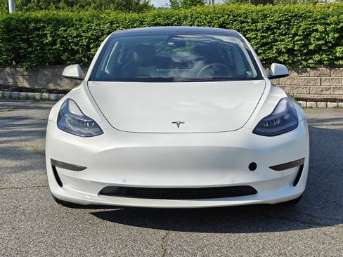 Used 2022 Tesla Model 3 Long Range AWD/4WD image 9