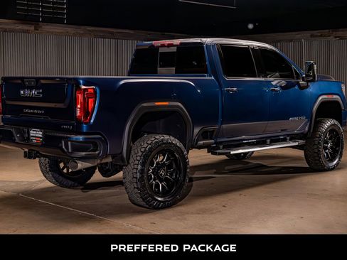 Used 2023 GMC Sierra 2500 AT4 w/ AT4 Preferred Package AWD/4WD image 9