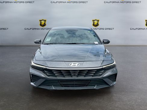 Used 2025 Hyundai Elantra Sport FWD image 8
