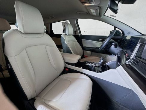 Certified 2024 Kia Sportage EX AWD/4WD image 28