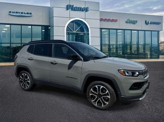 Used 2024 Jeep Compass Limited w/ Sun and Sound Group AWD/4WD video 1