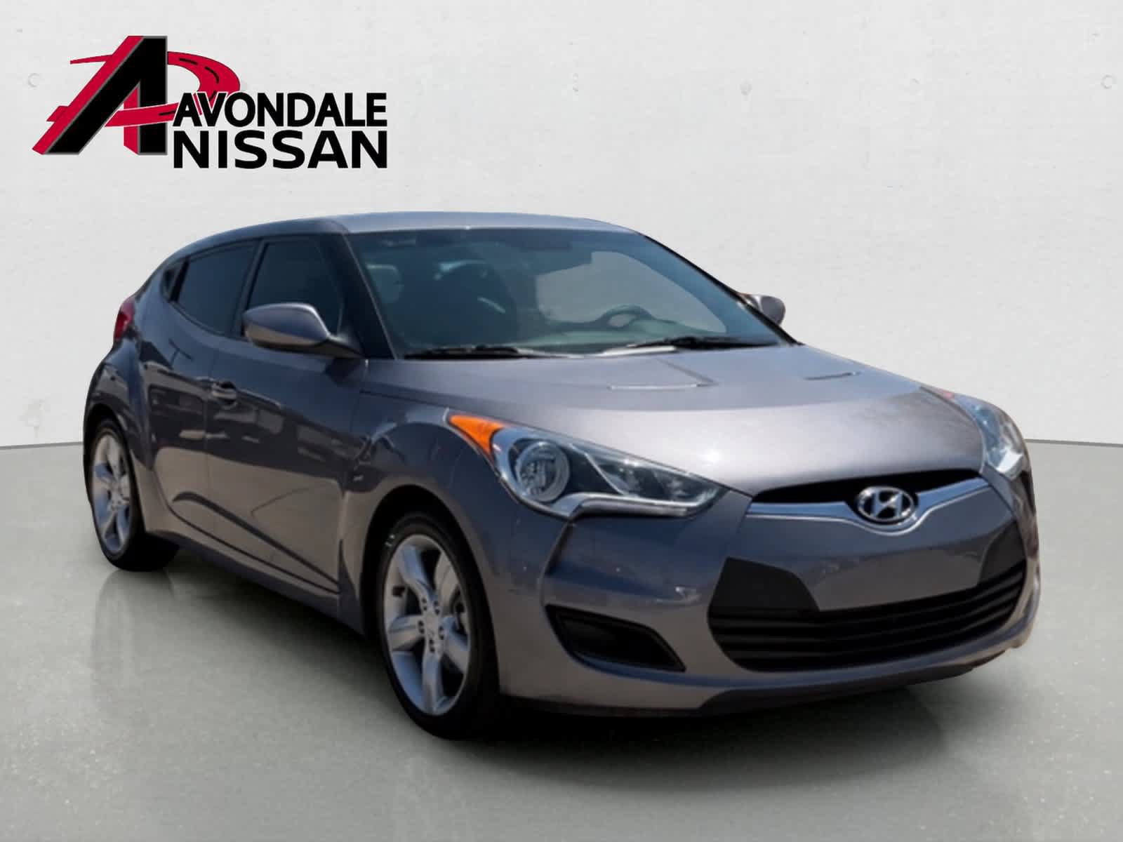 Used 2015 Hyundai Veloster FWD image 8