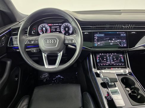 Used 2023 Audi Q8 Prestige AWD/4WD image 22