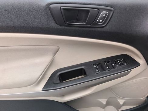Used 2021 Ford EcoSport S image 22