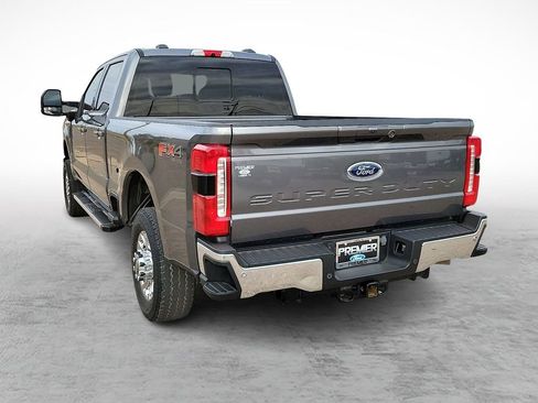 Used 2023 Ford F250 Lariat w/ FX4 Off-Road Package AWD/4WD image 8