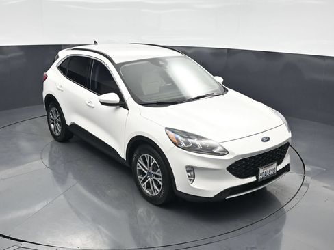 Used 2022 Ford Escape SEL w/ Technology Package FWD image 36