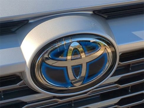 Used 2021 Toyota RAV4 XSE image 13