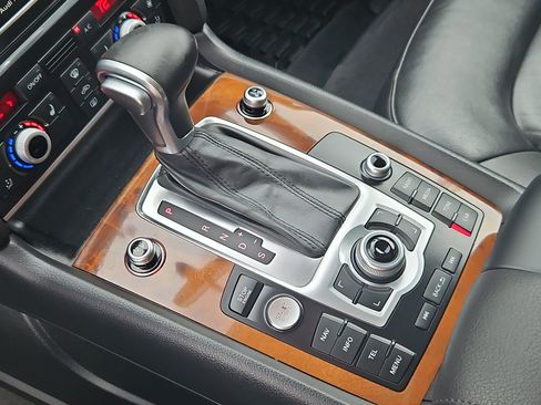 Used 2015 Audi Q7 3.0T Premium Plus w/ Premium Plus Package image 16