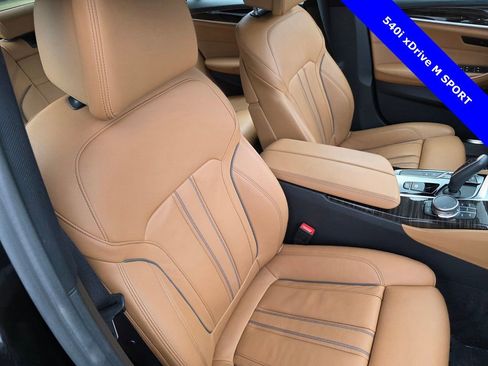 Used 2019 BMW 540i xDrive w/ M Sport Package image 29