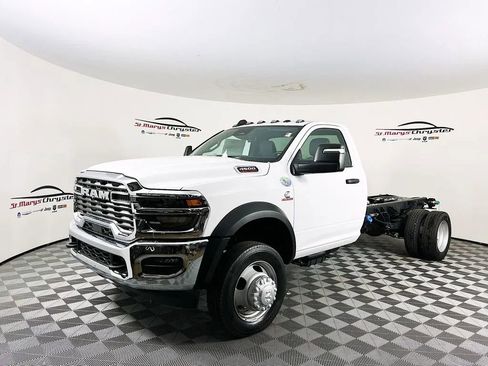 New 2026 RAM 4500 Tradesman w/ Chrome Appearance Group AWD/4WD image 4