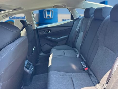 Used 2025 Honda Accord SE image 29