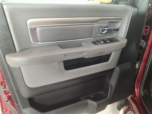 Used 2018 RAM 1500 Big Horn image 9