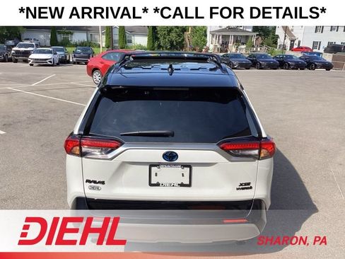 Used 2023 Toyota RAV4 XSE AWD/4WD image 8