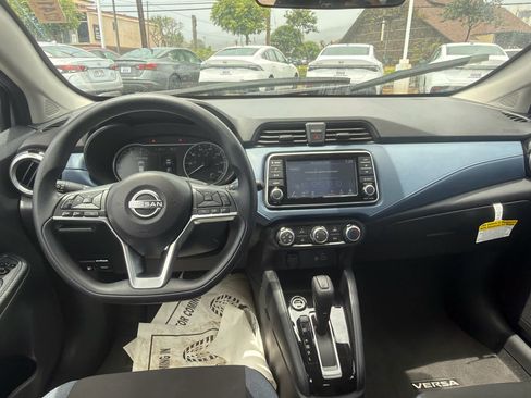Used 2025 Nissan Versa SV w/ Trunk Package FWD image 10