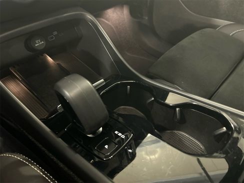 Certified 2023 Volvo C40 P8 Recharge Plus image 19