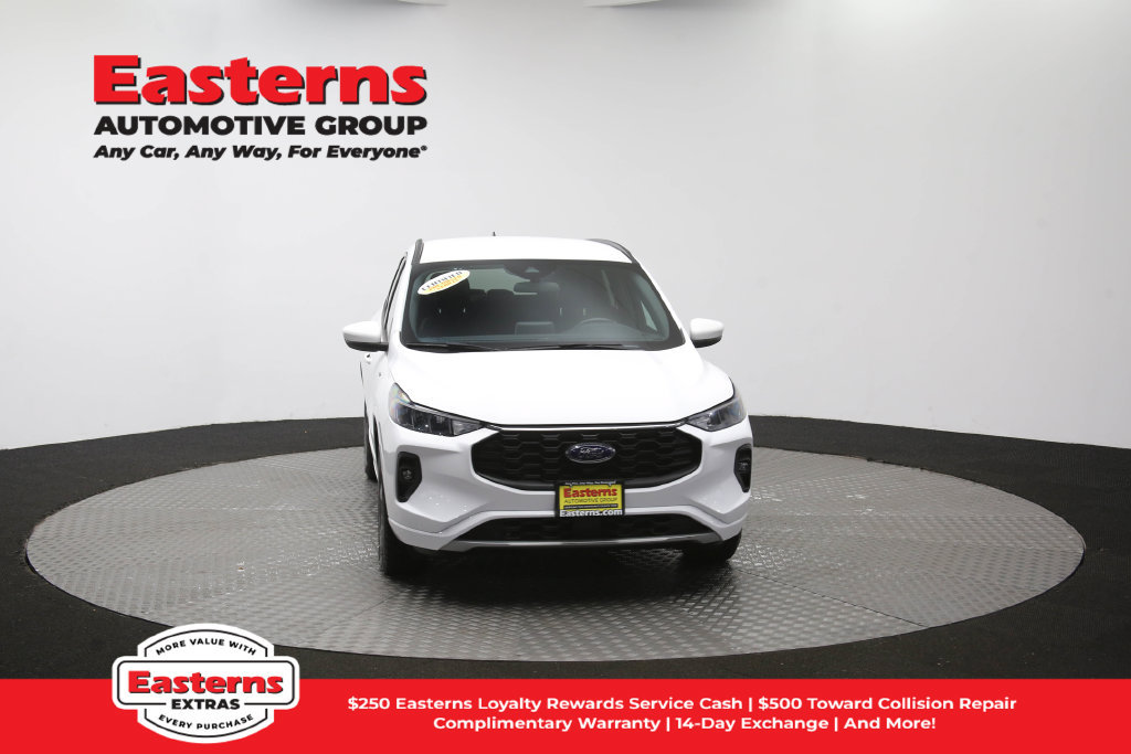 Used 2023 Ford Escape ST-Line Select AWD/4WD image 52