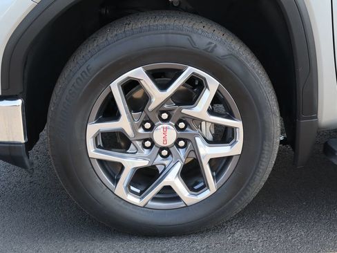 Certified 2024 GMC Sierra 1500 SLT w/ SLT Premium Plus Package AWD/4WD image 32