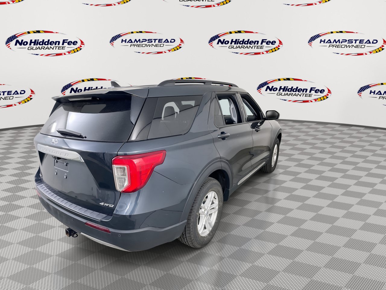 Used 2022 Ford Explorer XLT w/ Equipment Group 202A AWD/4WD image 9