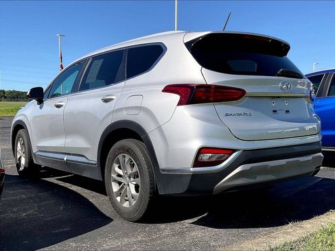 Used 2019 Hyundai Santa Fe SE FWD image 3