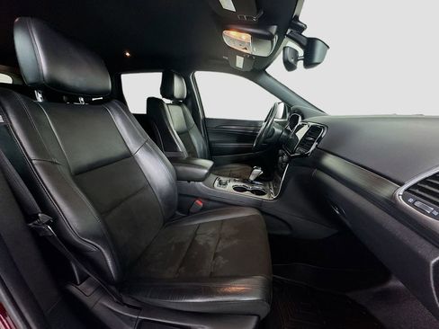 Used 2020 Jeep Grand Cherokee Altitude image 22