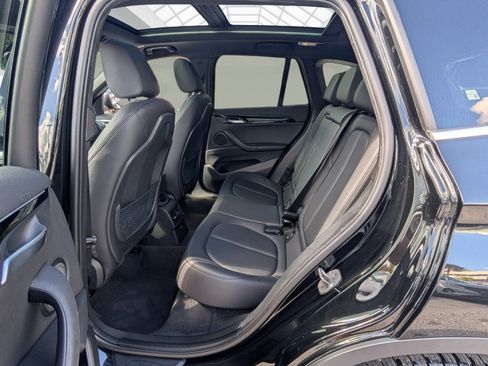 Used 2021 BMW X1 sDrive28i image 9