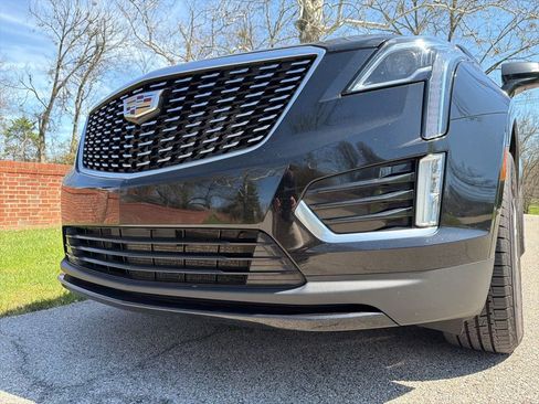 Used 2020 Cadillac XT5 Premium Luxury w/ LPO, Premium Carpet Package image 16