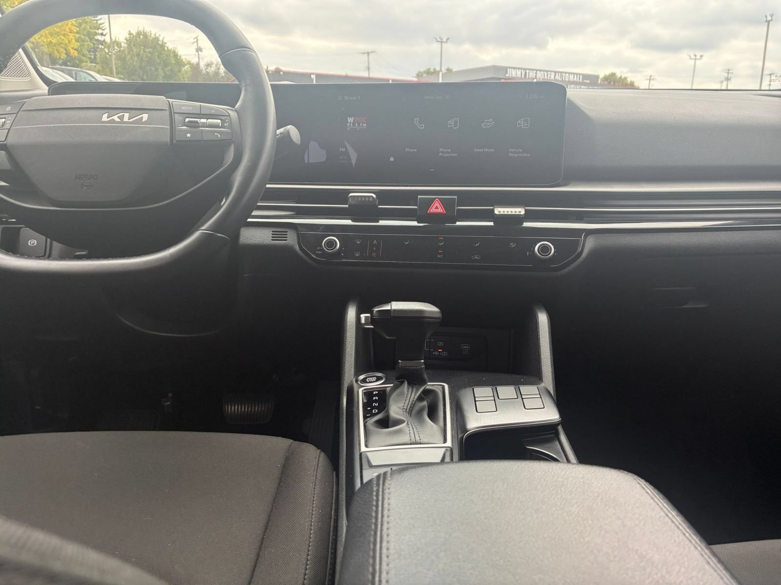 Used 2026 Kia Sportage LX FWD image 16