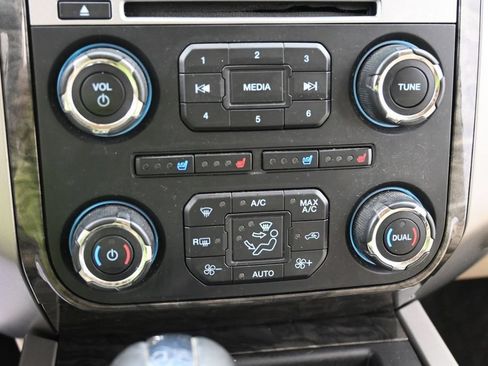 Used 2015 Ford Expedition EL Limited w/ Equipment Group 301A AWD/4WD image 12