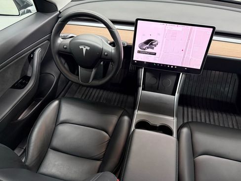 Used 2018 Tesla Model 3 Long Range image 22
