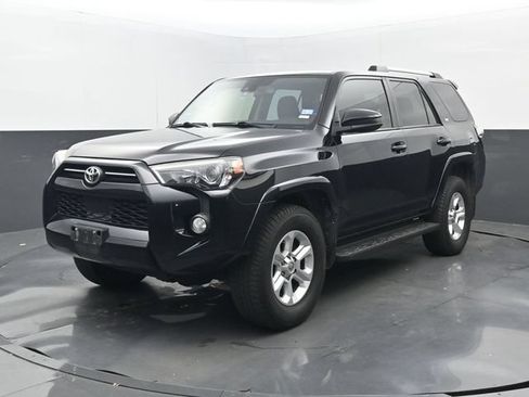 Used 2020 Toyota 4Runner SR5 AWD/4WD image 8