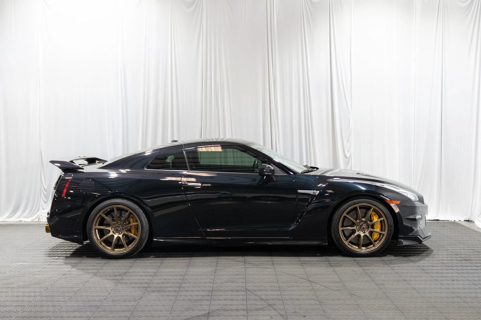 Used 2024 Nissan GT-R w/ T-Spec Takumi Edition AWD/4WD image 4