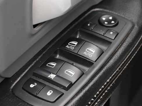 Used 2021 RAM 3500 Big Horn image 16