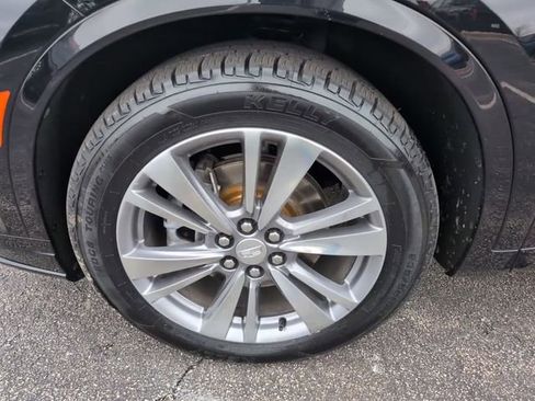 Used 2024 Cadillac XT6 Premium Luxury AWD/4WD image 9