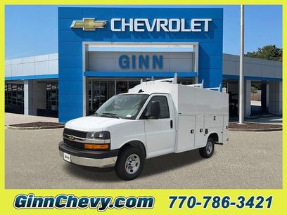 New 2026 Chevrolet Express 3500 w/ Power Convenience Package
